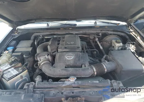 2011 Nissan Pathfinder S z USA, uszkodzony, nr VIN 5N1AR1NB6BC632699